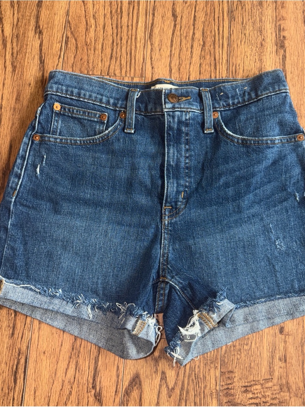 Women’s Madewell High-Rise Denim Shorts NWOT Size 26 Cut Off Mom Jean Magic Boho
